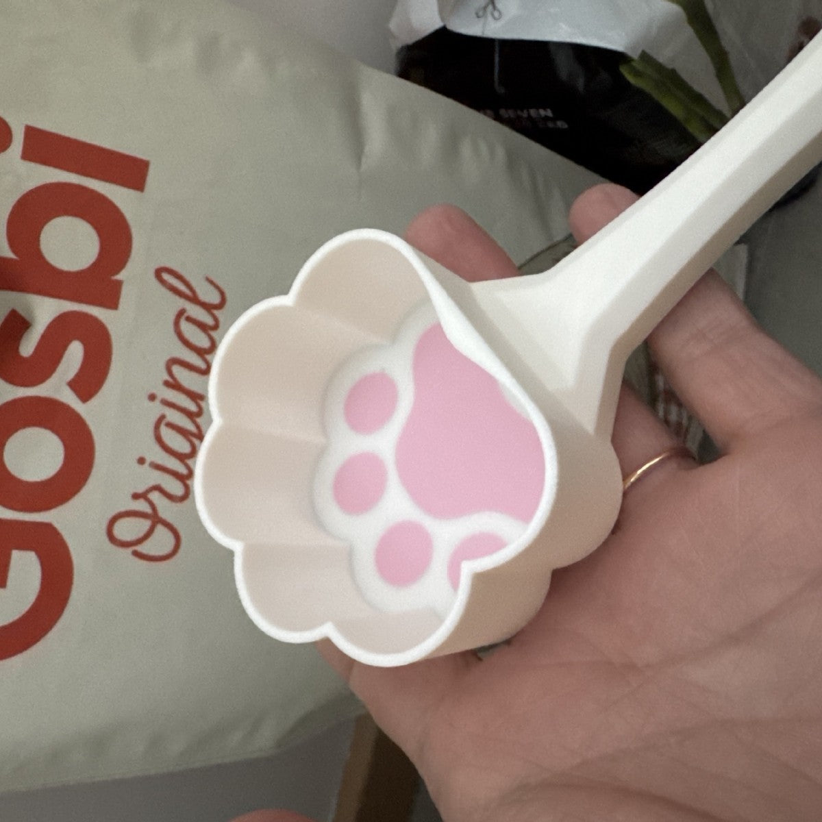 Dog Paw Scoop For Food .