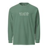 Just A Girl Who Loves Her Lab Garment-dyed Heavyweight Long-sleeve Shirt . Light Green