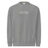Just A Girl Who Loves Her Cavalier King Charles Spaniel Garment-dyed Sweatshirt . Grey
