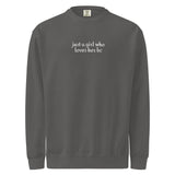 Just A Girl Who Loves Her Border Collie BC Garment-dyed Sweatshirt . Pepper
