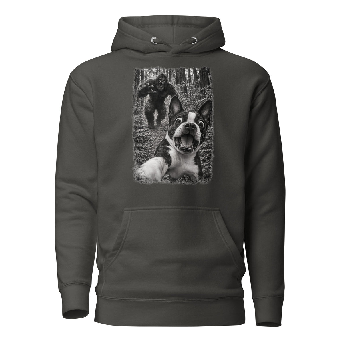 Boston Terrier Bigfoot Chase – Funny Sasquatch Dog Graphic Unisex Hoodie . Vintage Black